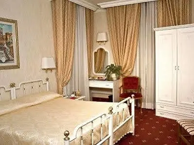 Daniela Hotel Rom