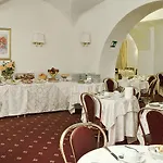 Hotel Daniela 3*