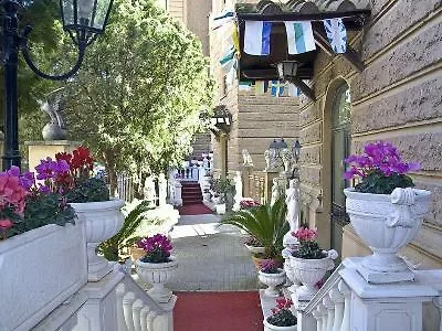 Hotel Daniela 3*