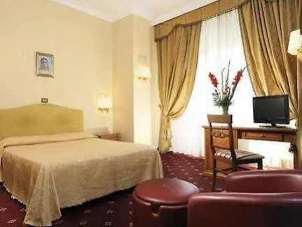 Daniela 3* Rome