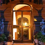 Daniela Hotel