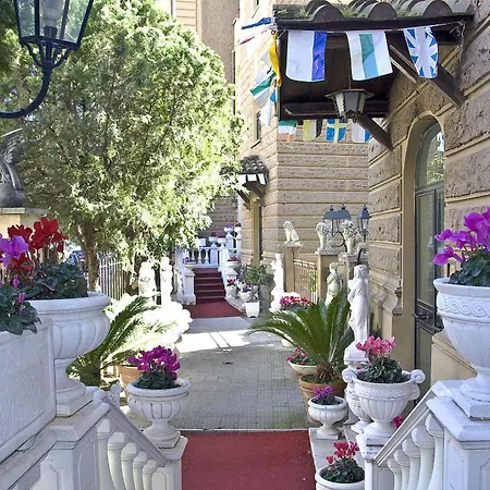 Hotel Daniela 3*