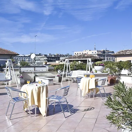 Daniela Hotel